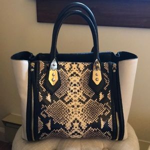 Henri Bendel ON TREND snakeskin bag